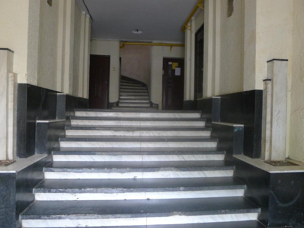 Hospitality Centrum - Nicolae Iorga Бухарест Экстерьер фото