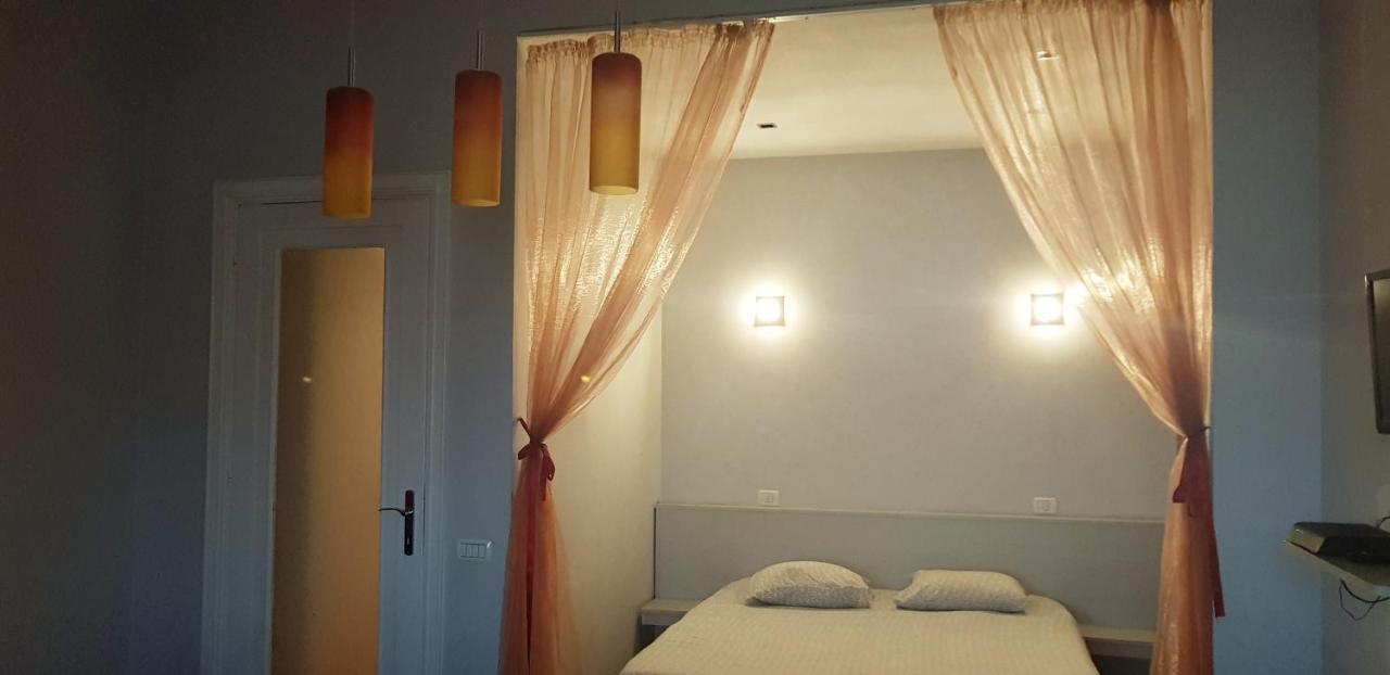 Hospitality Centrum - Nicolae Iorga Бухарест Номер фото